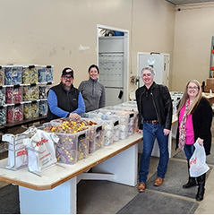 Petoskey spends Presidents' Day at Food Pantry